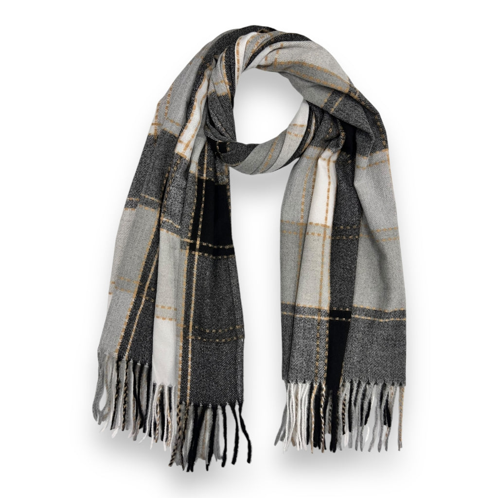 Checkered Black Scarf With Tassels