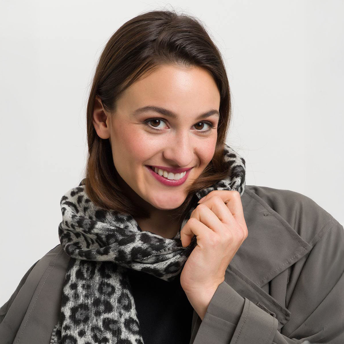 Fraas Scarf Cashmink Animal Print Grey 625353 960 - SKRF